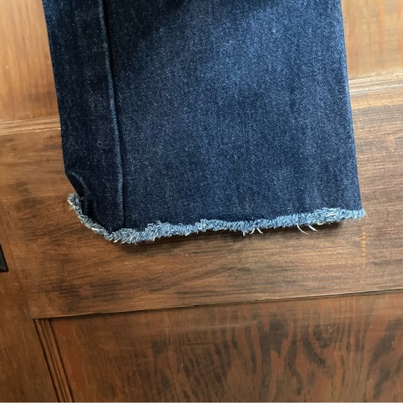 Arizona Women’s Blue Denim Raw Hem High Waist Flare Jeans Size 7 Juniors - Picture 5 of 10